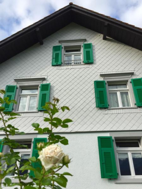 Uriges Bauernhaus, Schlins, Österreich